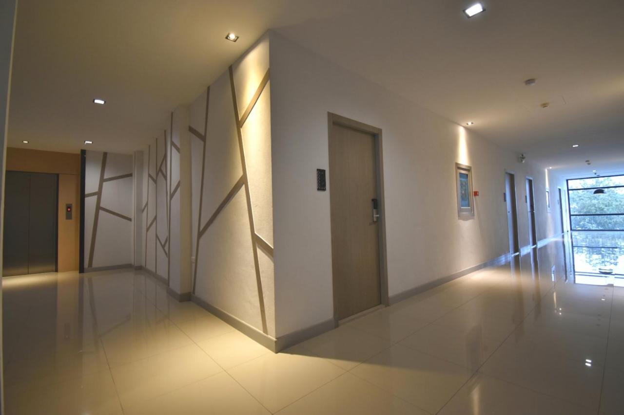 סוראט תאני B Boutique Residence מראה חיצוני תמונה